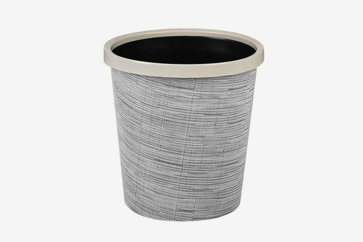 Recycling indoor garbage can