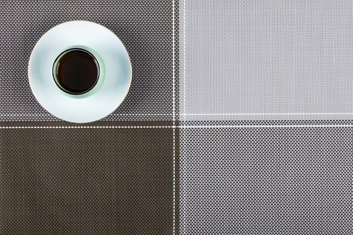 Enclosure of a shape kitchen table mat 